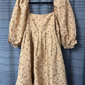 Storia Star Patterned Light Tan Beige and Black Dress Size Medium